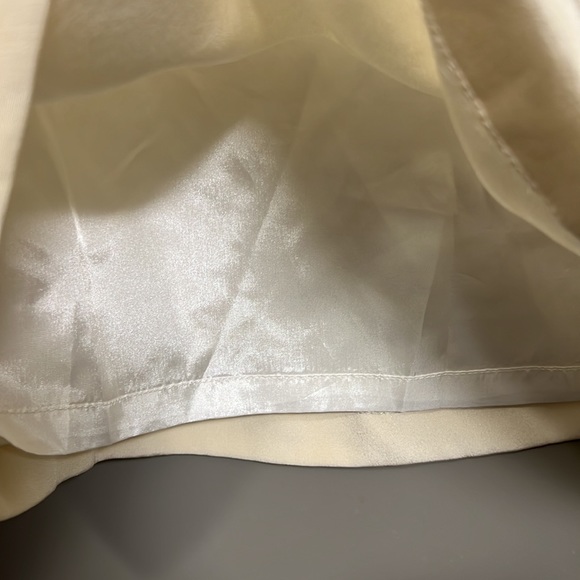 Cream Kate Spade Sleeveless Silk Blouse with Ruffle Collar GUC - Picture 11 of 11